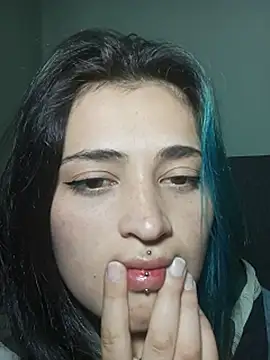غرفة دردشة MilkyNeko_ المباشرة