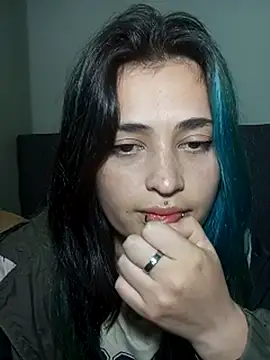 Chat soba uživo modela MilkyNeko_