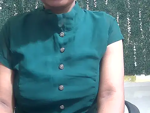 חדר צ'אט בשידור חי של shallykaur