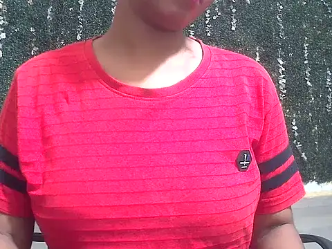 חדר צ'אט בשידור חי של shallykaur