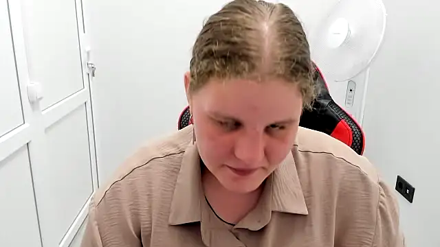 Živá chatovací místnost Bella_shyy_