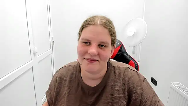 Živá chatovací místnost Bella_shyy_