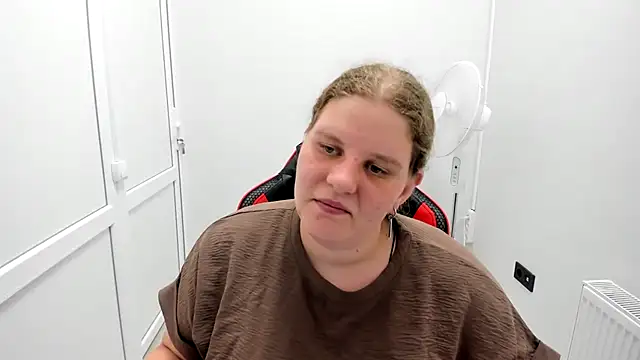 Živá chatovací místnost Bella_shyy_