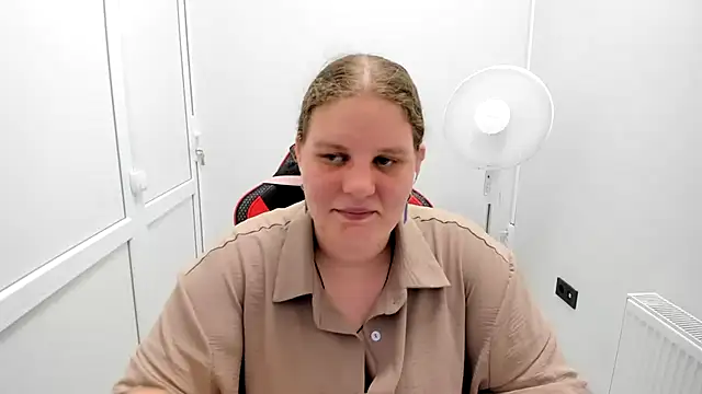 Pokój czatu na żywo – Bella_shyy_