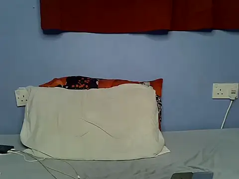 Živá chatovací místnost Queen_slim2