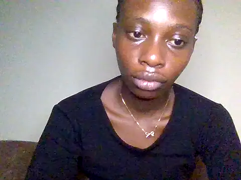 miss_petite0 Adlı Modelin Canlı Sohbet Odası