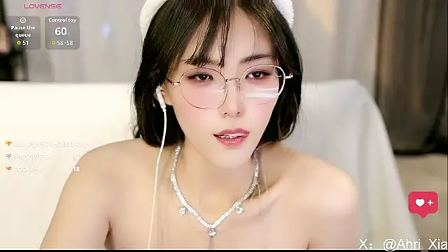 Ahrii_yan – live chatrum