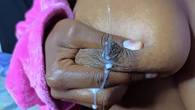 Živá chatovací místnost Caramel_Milk_Maid