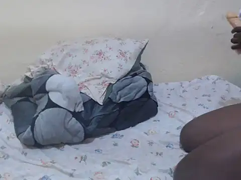 Chat soba uživo modela Loola-69