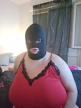 חדר צ'אט בשידור חי של lolitat24