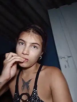 Živá chatovací místnost Thamaragomexxx