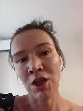 SarahSimpson Live Chatraum