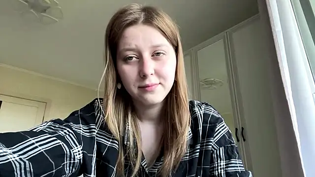 HeyItsAgata Live chatroom