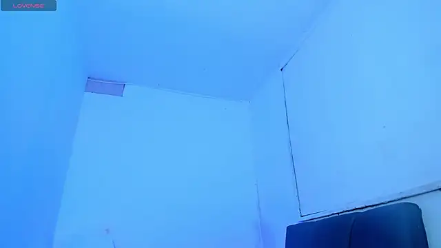 Chat soba uživo modela milkqueenboobs