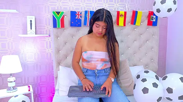Juliette_Kaia – live chatrum