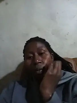 azina2's Live Chat Room