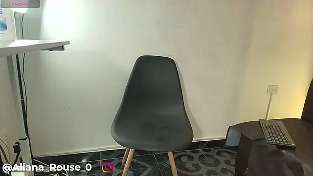 Aliana_Rouse Adlı Modelin Canlı Sohbet Odası