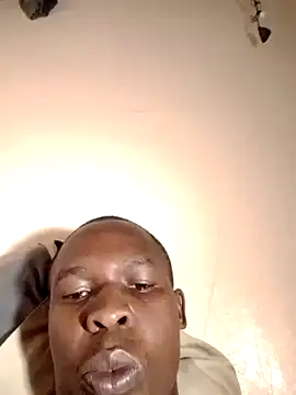 Živá chatovací místnost CurvedDick001