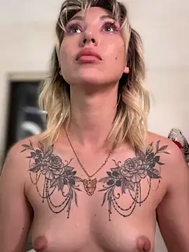 غرفة دردشة TeaseBabeXXX المباشرة