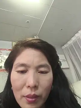 LL-001 Live Chatraum