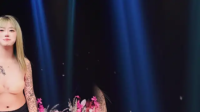 RoseGirl888のライブチャットルーム