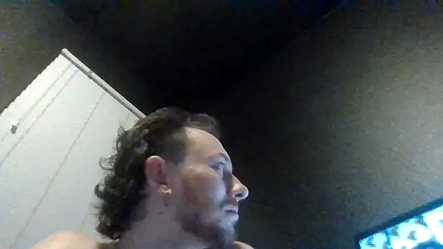 Tallhungcloudyyy Live chatroom