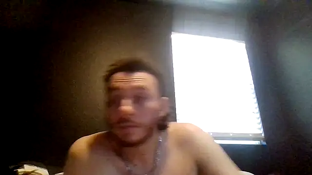 Tallhungcloudyyy – live chatrum