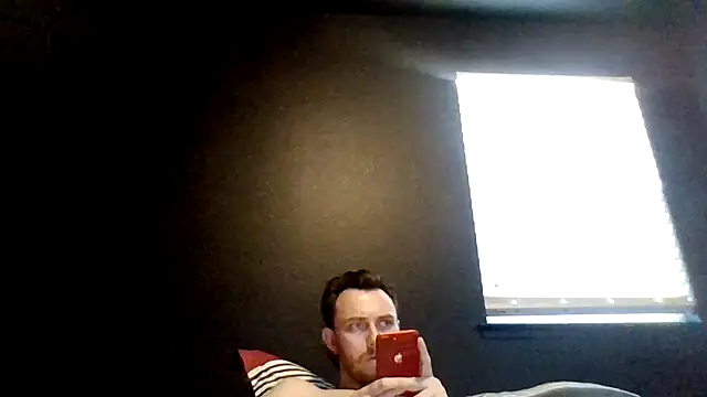 Cloudyydayzz чат на живо