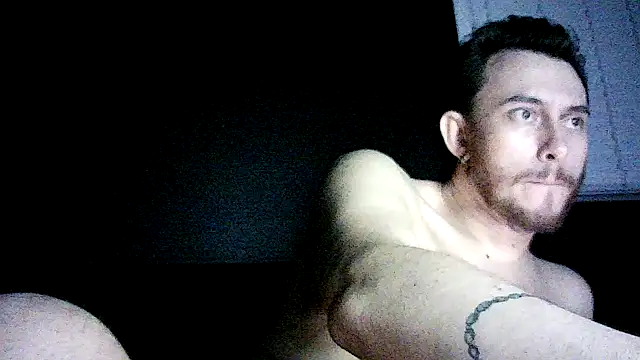 Cloudyydayzz Adlı Modelin Canlı Sohbet Odası
