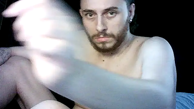 Cloudyydayzz Live chatroom