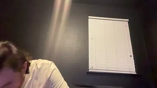 Sala de chat en directo de Cloudyydayzz