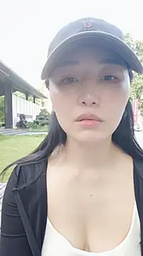 lylxili's Live Chat Room