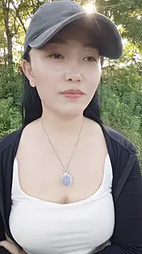 lylxili Adlı Modelin Canlı Sohbet Odası