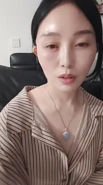 lylxili's Live Chat Room