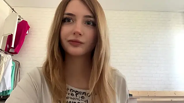 CicelyScolnik чат на живо