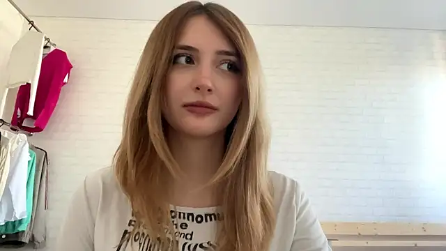 CicelyScolnik's Live Chat Room