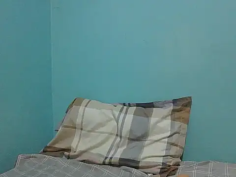 sexy-slut1 Adlı Modelin Canlı Sohbet Odası