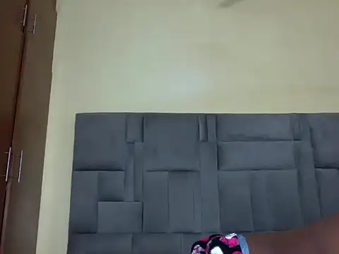 חדר צ'אט בשידור חי של Cuteebony16