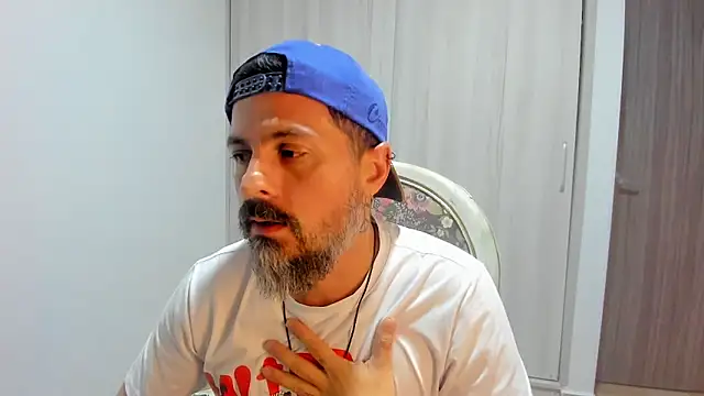 Miguel_angeel_ Live Chatraum