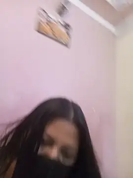 Miss_kirtii Ruang Obrolan Langsung