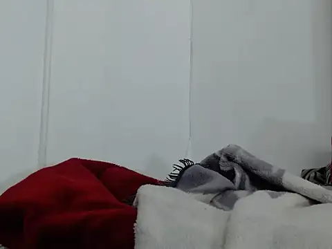 Chat soba uživo modela HugeMelons11