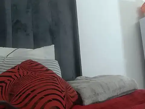Živá chatovací místnost HugeMelons11