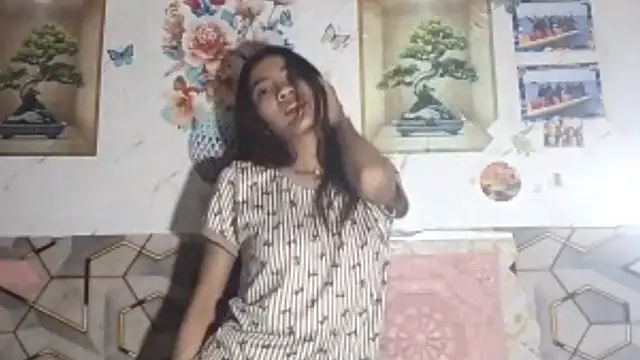 DeeannGunby Live chatroom