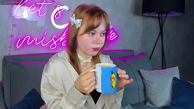 Phòng Chat Trực Tiếp Monica_Alvarez