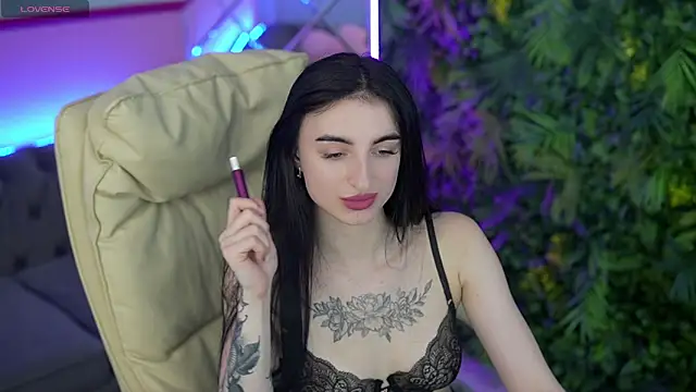 חדר צ'אט בשידור חי של EmilyyMoon
