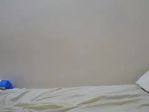 Swt_pie Adlı Modelin Canlı Sohbet Odası