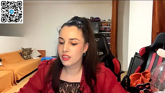 SweetFenomen67 Adlı Modelin Canlı Sohbet Odası