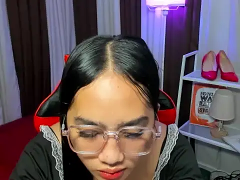 Urasianalodia's Live Sex Cam Show