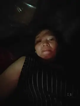 lya_sexyy live-chat rom