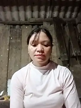 Živá chatovací místnost lya_sexyy